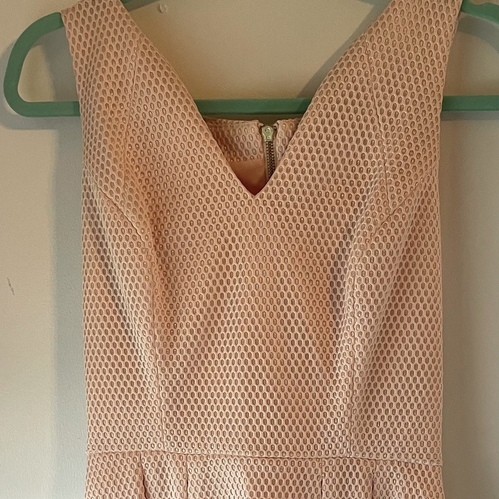 KUT Light Pink V cut dress Size 8